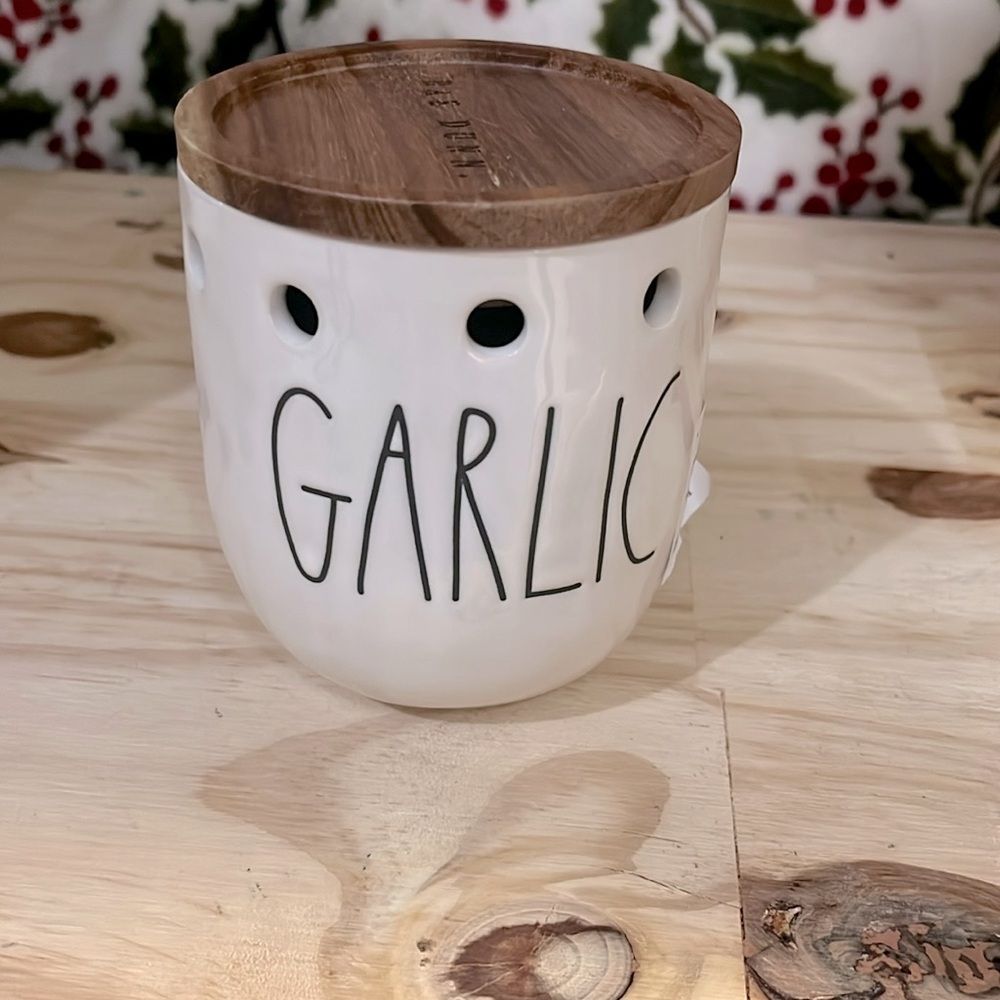 COPY - Rae Dunn Garlic Storage